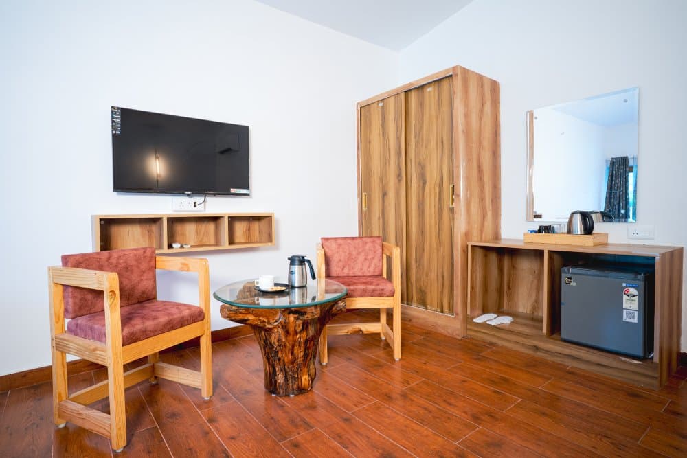 Luxury Family Suite — Poolside